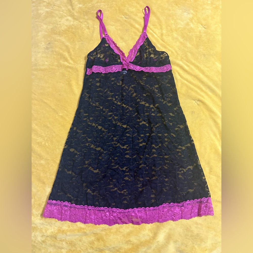 Rampage Black Lace Chemise with Purple Trim! Size medium